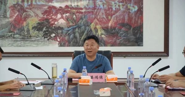 山東一滕集團(tuán)舉行2023年金秋助學(xué)活動
