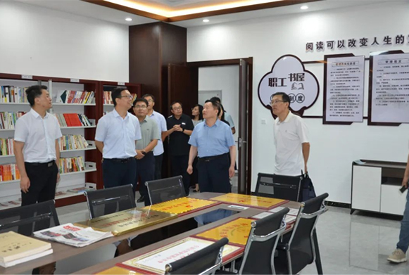 山東省人社廳到一滕建設集團開展建筑行業(yè)人力資源隊伍建設專題調(diào)研